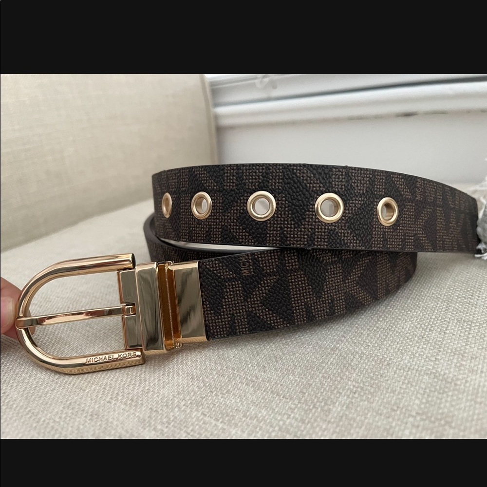 Michael Kors reversible belt